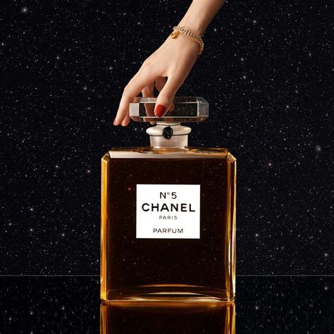 grosse bouteille chanel n 5 1000 ml|biggest chanel perfume bottle.